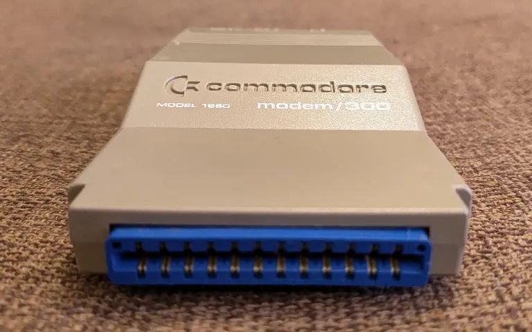 Modem do Computador Commodore 64 "Modem/1200 1670" - Não Testado / No Estado