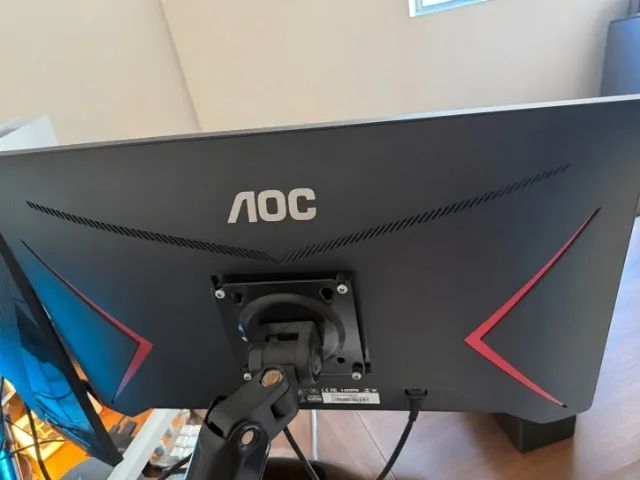 Monitor Gamer AOC Hero 24" 144Hz IPS 1ms FreeSync - Foto 4