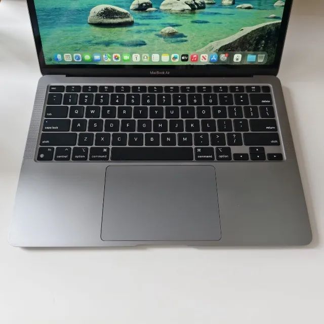 Apple MacBook Air スペースグレー 本体（16g 256） 13.3インチMacBook Air [整備済製品] 8コアCPUと7コアGPUを搭載した