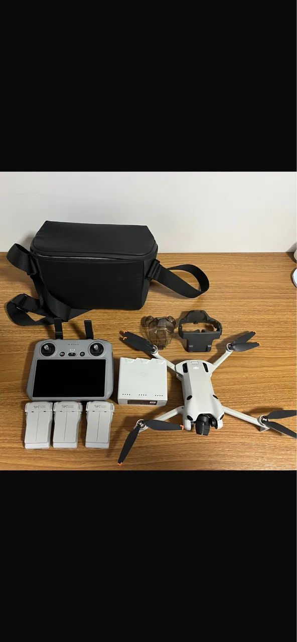 Drone DJI Mini 4 Pro Combo 