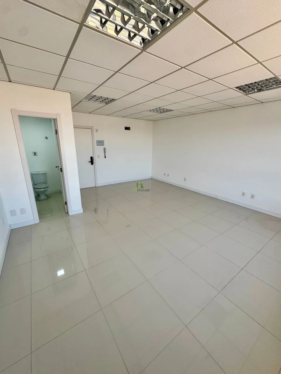 Oportunidade de Investimento no Itaguaçu Trade Center!! - Foto 4