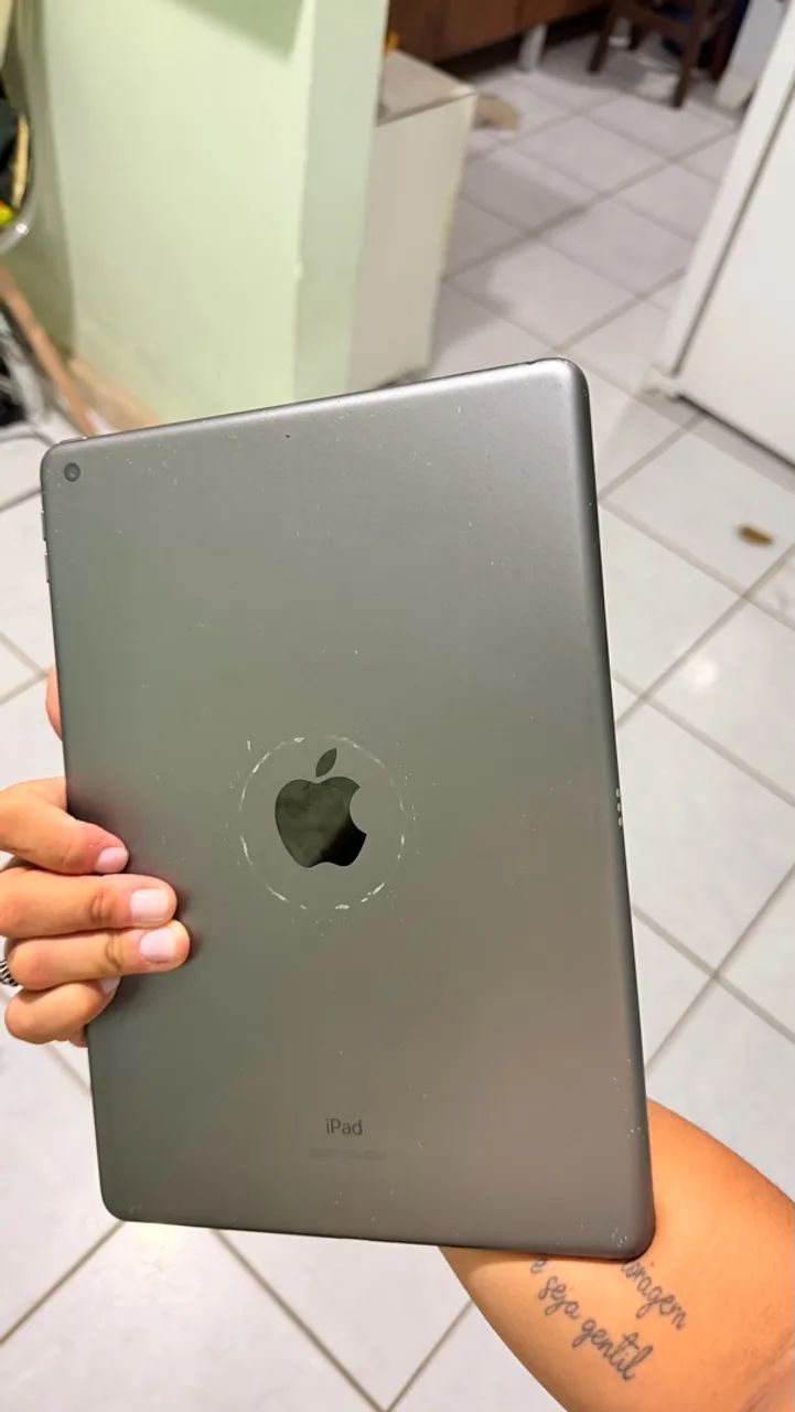 iPad 8 geração usado  - Foto 2