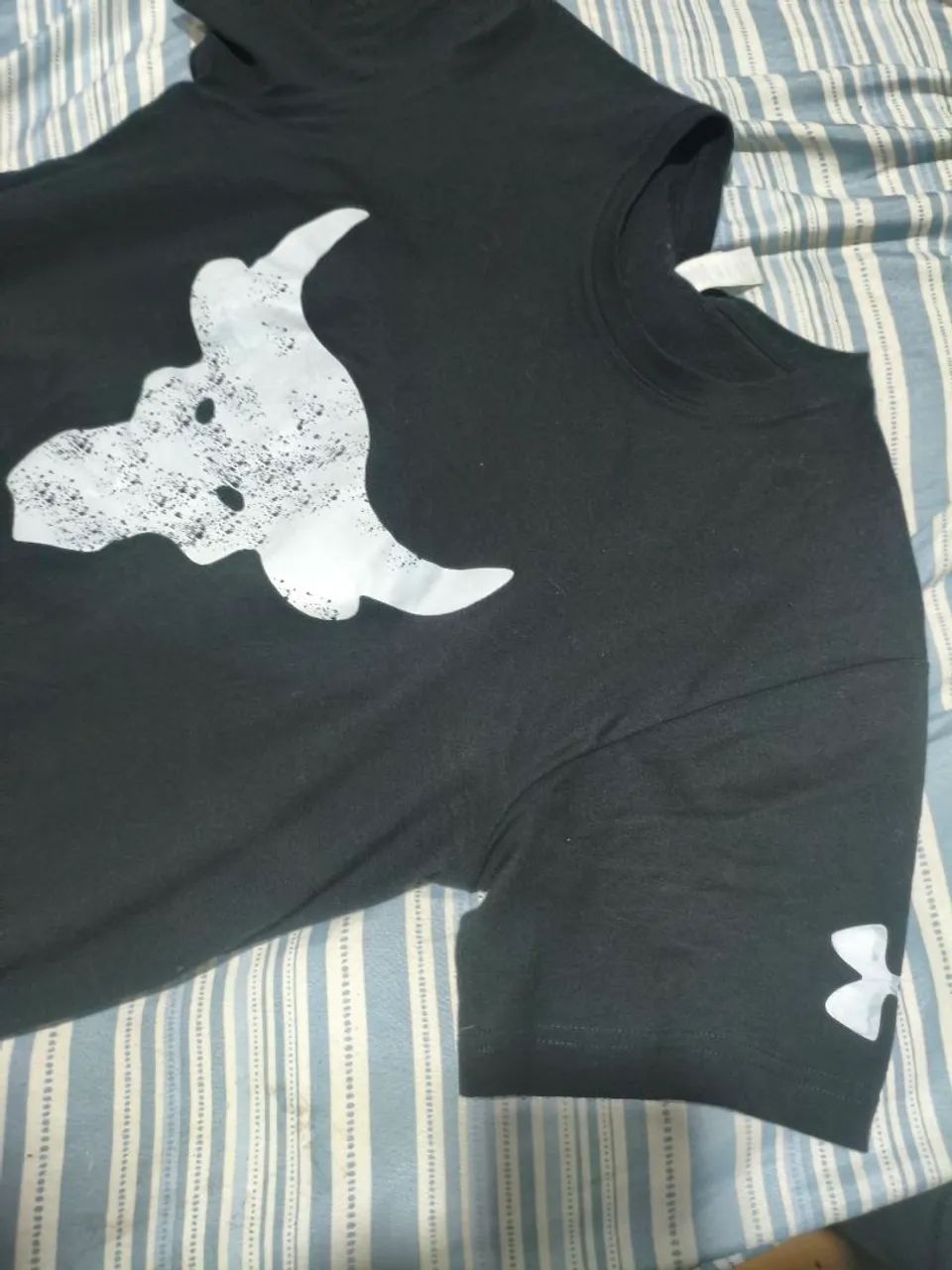 Camisa Under Armour preta tamanho M  - Foto 3