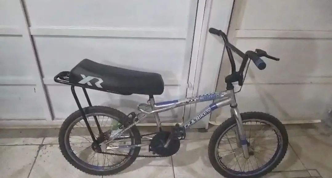 Bicicleta aro 20 tipo montadinha.