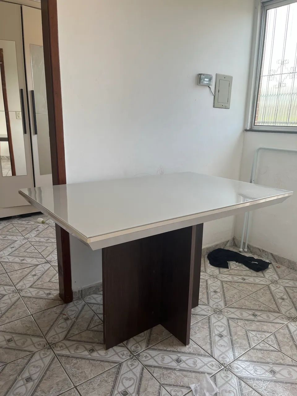 Mesa Mdf tampo de vidro  - Foto 3