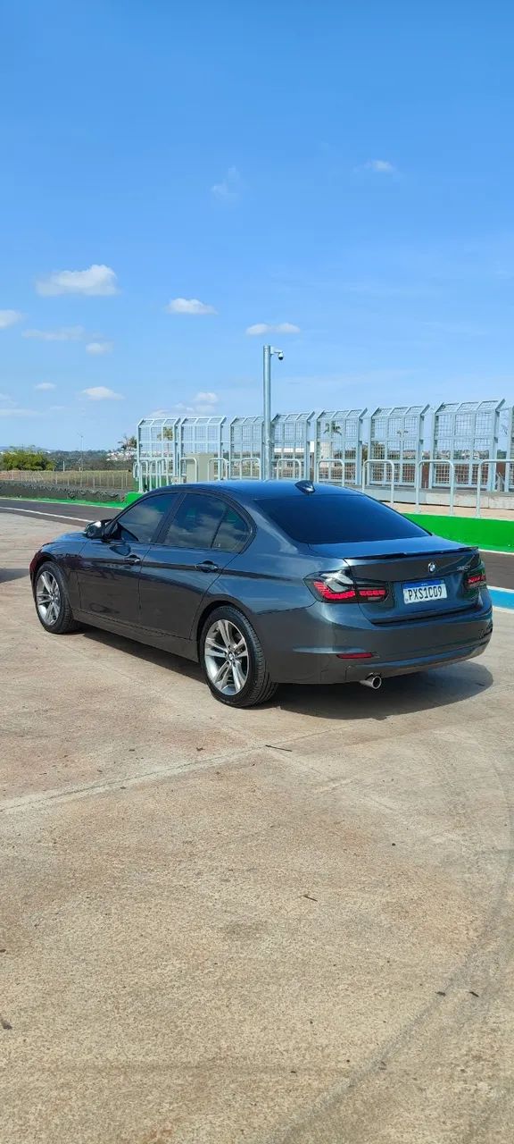 BMW 320I 2014