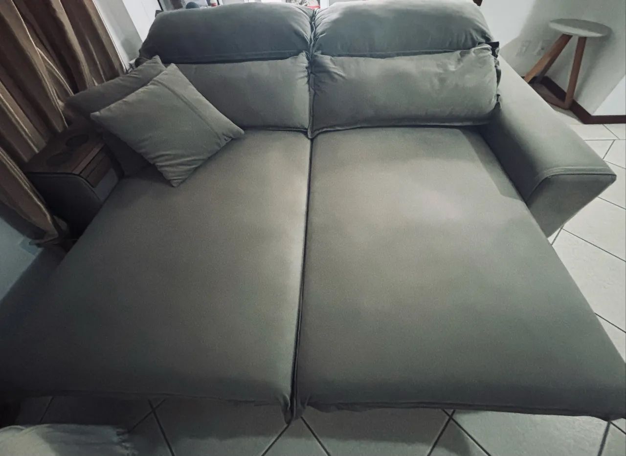 Retractable and Reclining Sofa445639546320332801