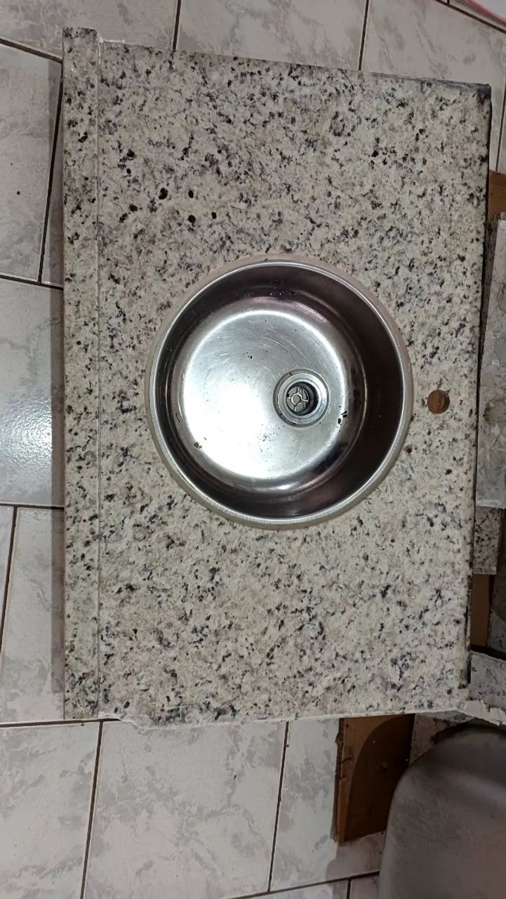 Lavatório e tanque inox