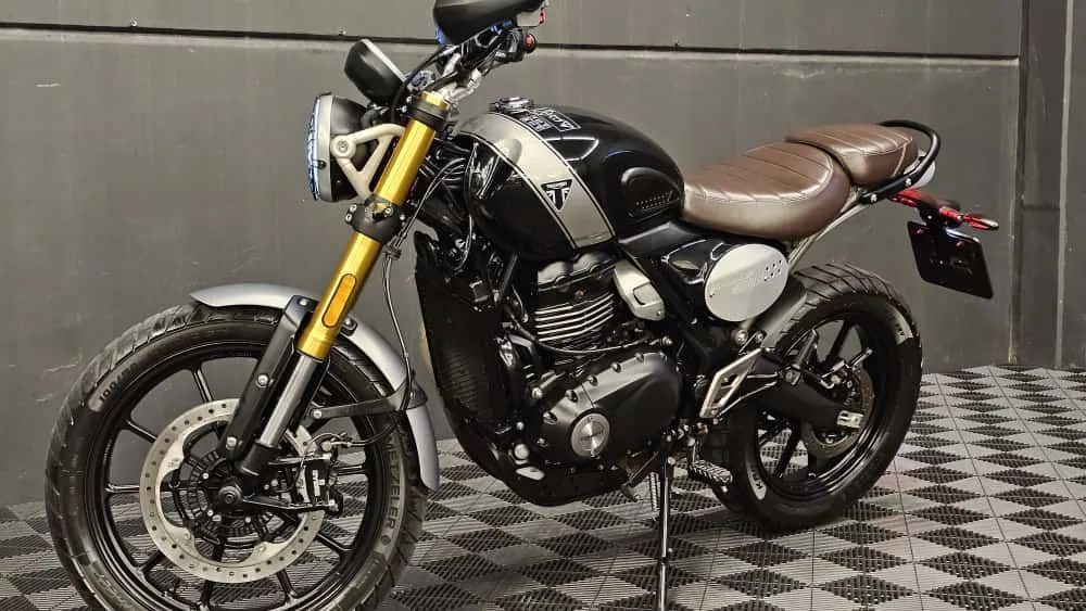 SCRAMBLER 400X 2025 Preta - Foto 2