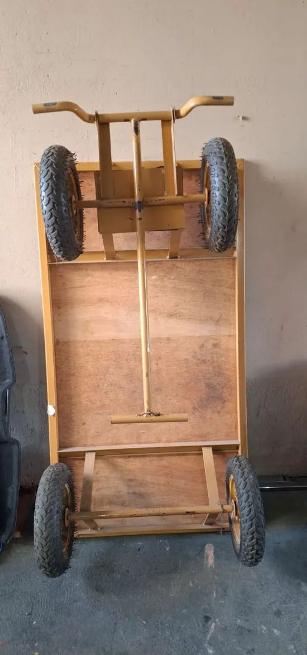Carrinho Plataforma 150 X 80, com rodas pneumática.  - Foto 3
