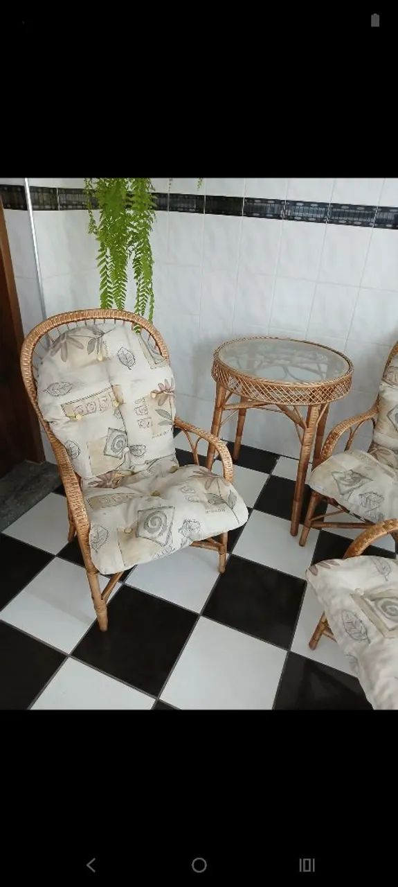 Conjunto mesa cadeiras - Foto 2