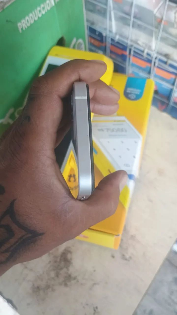 iPhone 12 - Foto 2