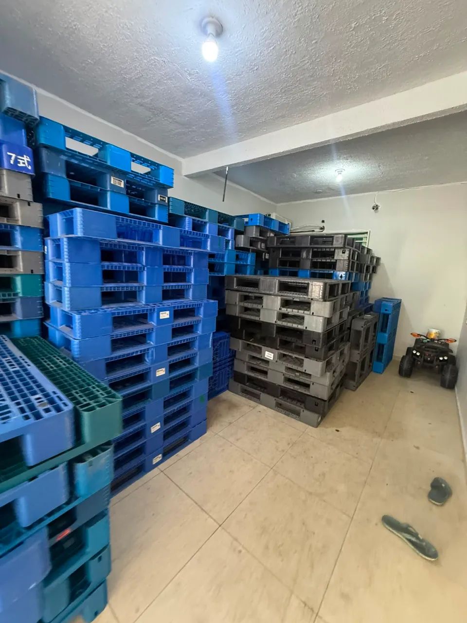 Queima de estoque de paletes de plástico!  - Foto 5