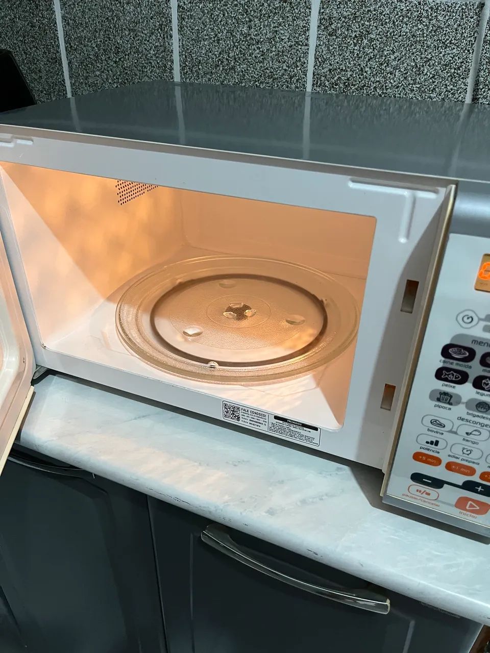 Microondas Brastemp 30 litros bem conservado  - Foto 5