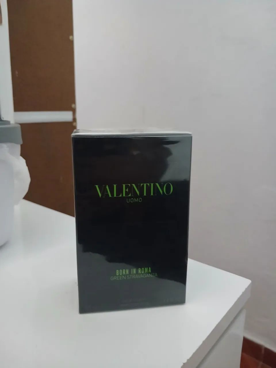 Vendo um perfume da Valentino masculino lacrado  - Foto 2