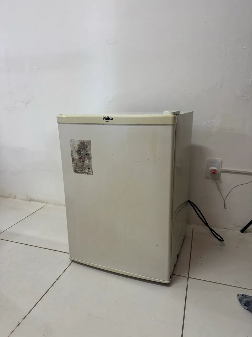 Frigobar Philco 220v