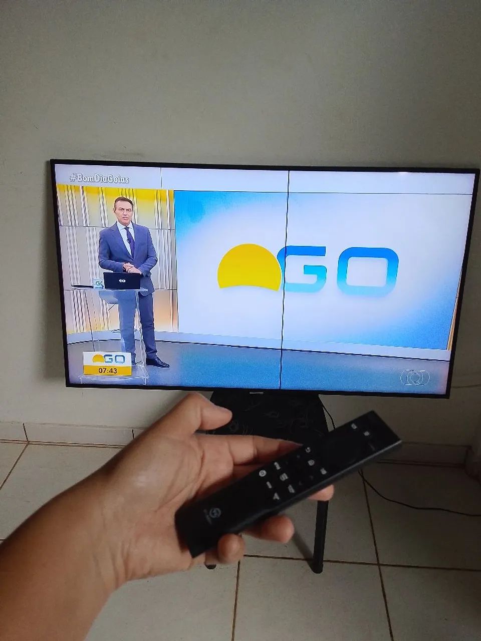 Tv Smart Samsung 4:k  60 polegadas pega 3 mil canais  - Foto 2