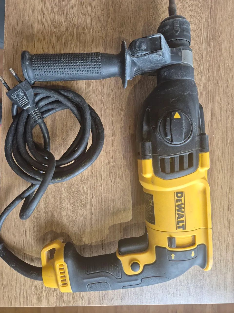 Vendo, faça su proposta! Vai com todas as brocas e ponteira