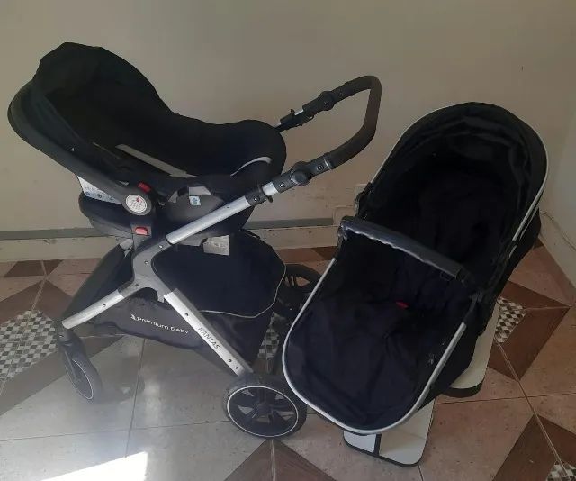 Carrinho de bebê com bebê conforto - Foto 2