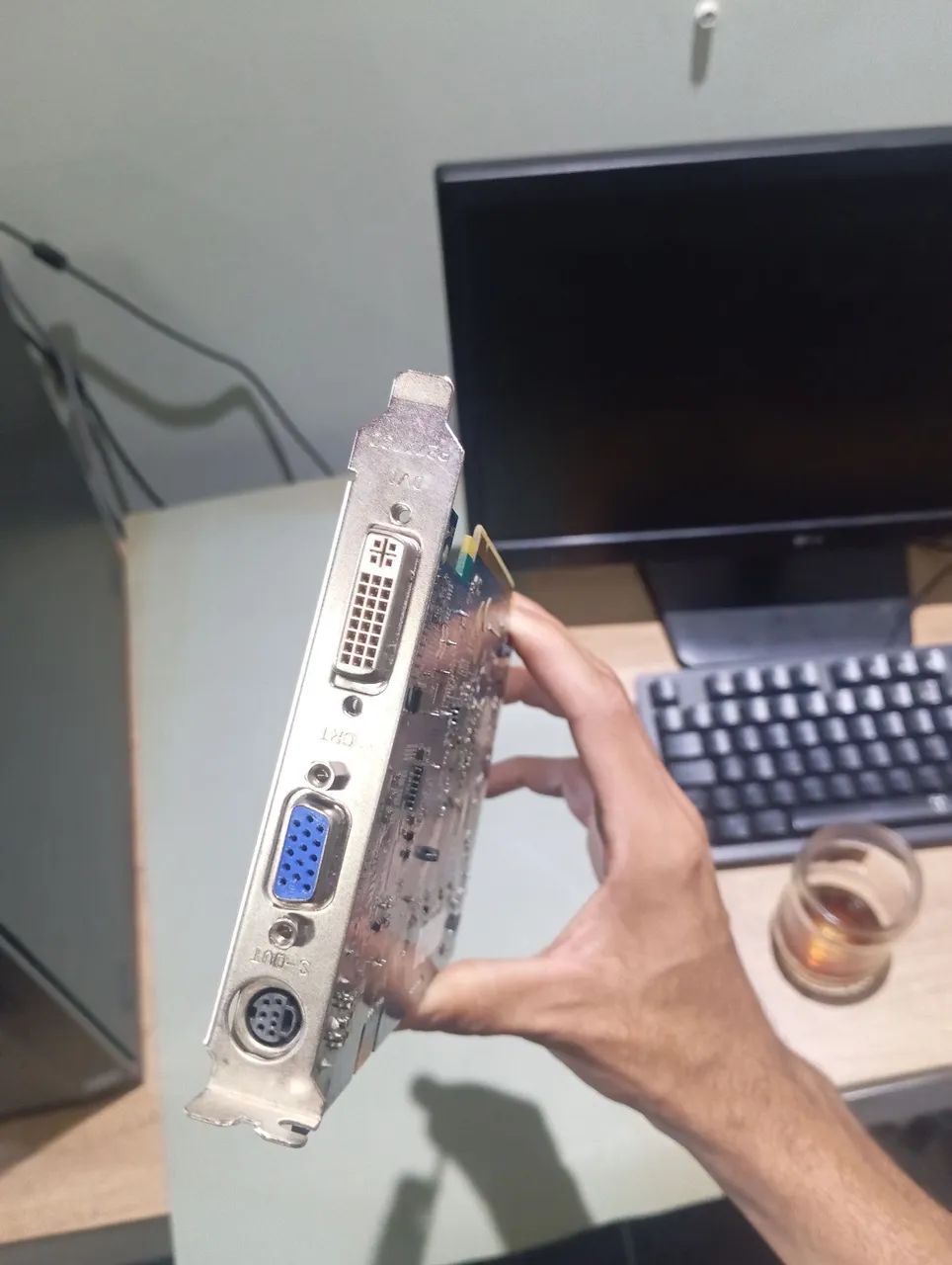 Placa de vídeo GeForce 8600 GT 512mb - Foto 3