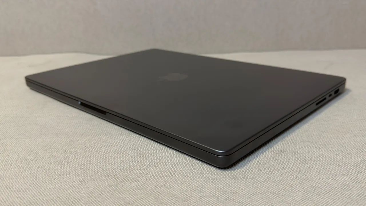 MacBook M5 Max 48GB 2TB 16 pol - Foto 2