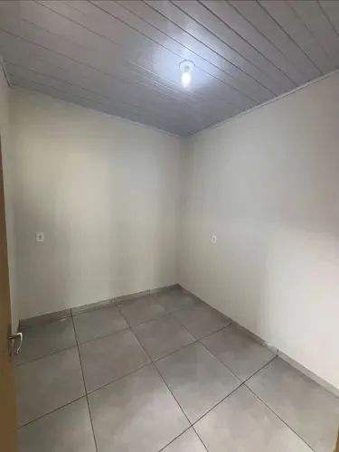 Vendo casa com urgência na cabanagem  - Foto 4