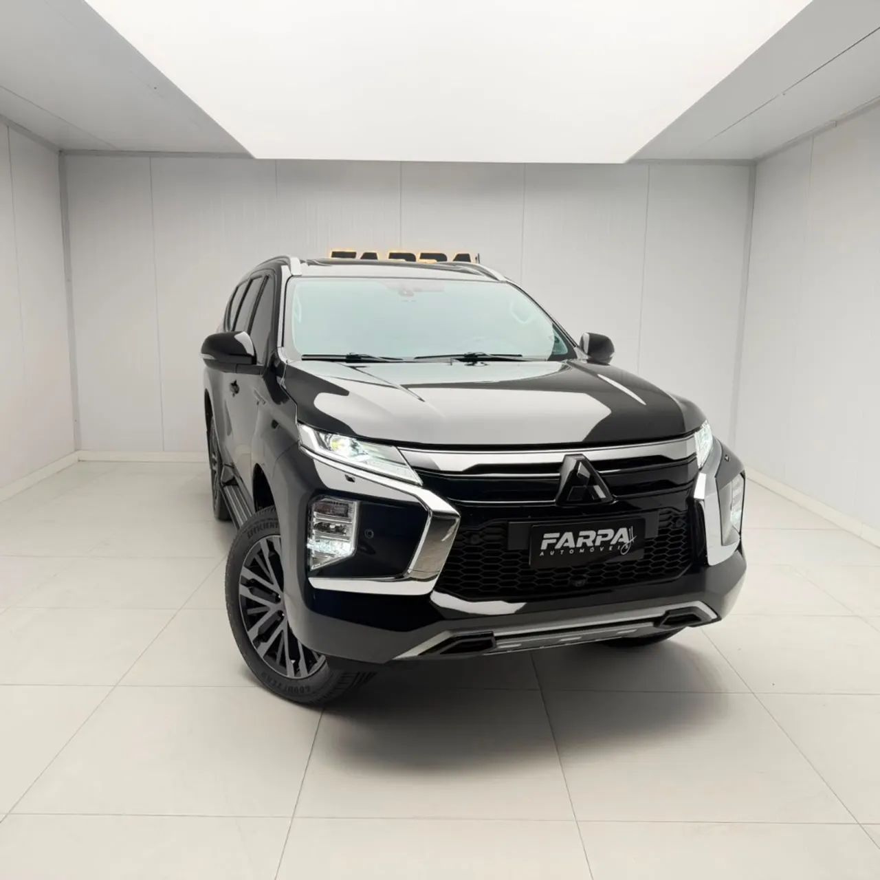 Mitsubishi Pajero 2024