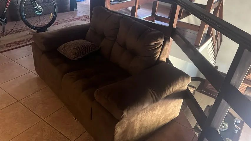 OFERTA: 4 Sofás, 1 grande, 1 médio e 2 pequenos. - Foto 3