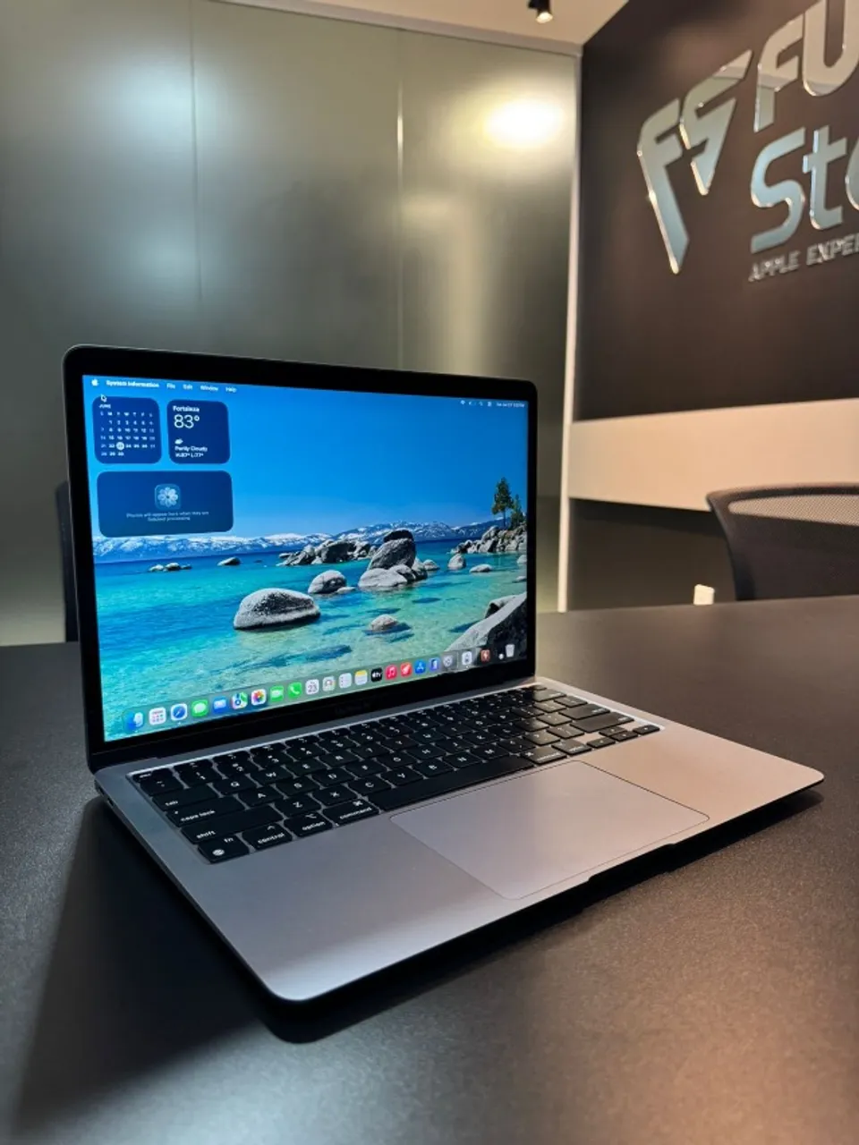 Macbook NEO 8GB 256GB 13'' Lacrado (INDIGO) - Notebooks - Catolé
