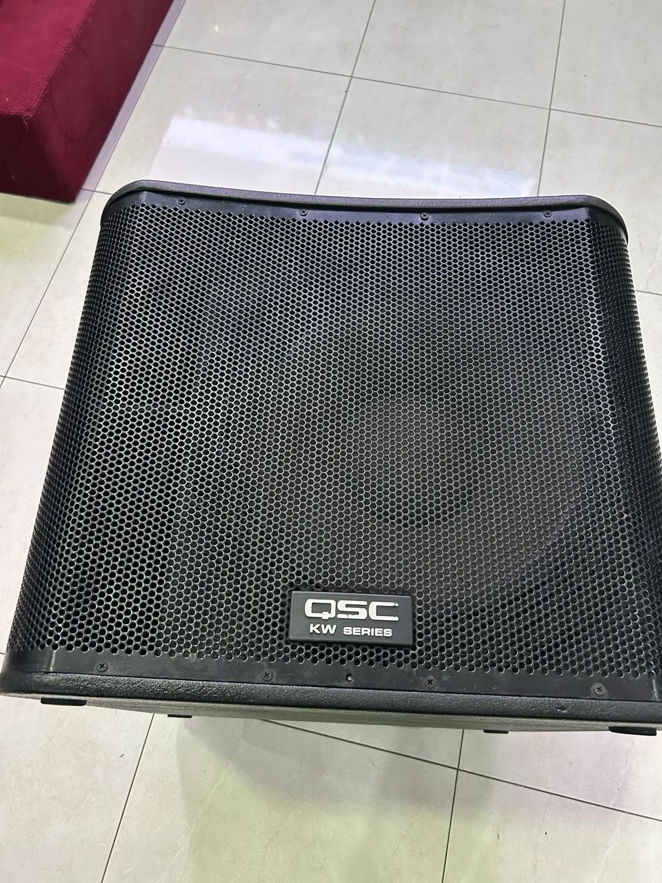 Par de sub grave Caixa Qsc kW 181 