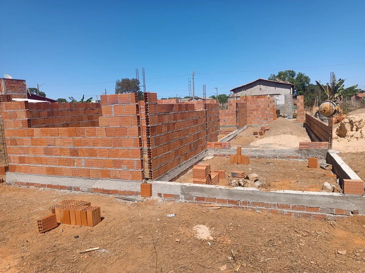 Vendo ágio de lote com casa já começada em Porto nacional  - Foto 5