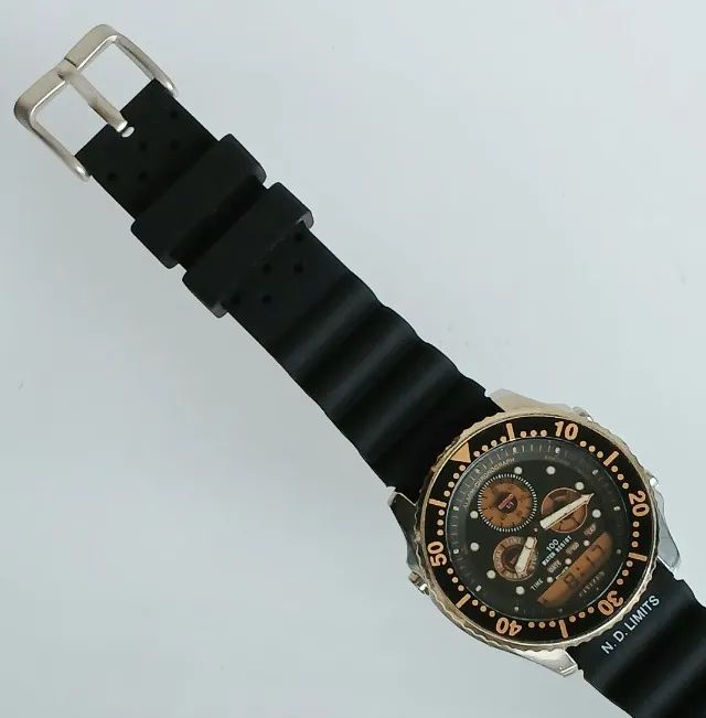Citizen Combo 8946 Série Ouro Raro - Não é D120 Promaster Seiko