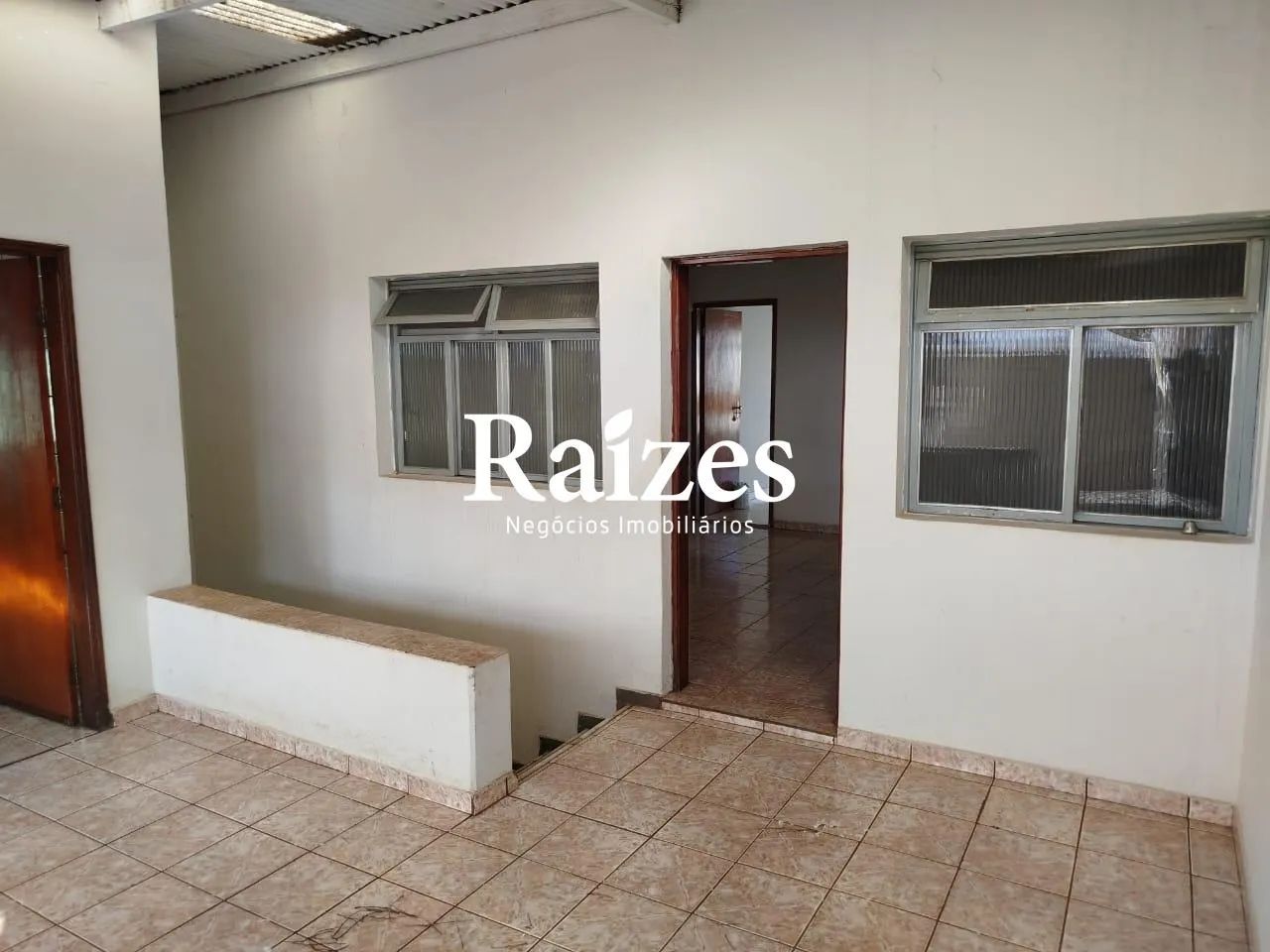 Sobrado residencial com 4 quartos e 2 suítes à venda no Bairro Nossa Senhora Aparecida - Foto 2