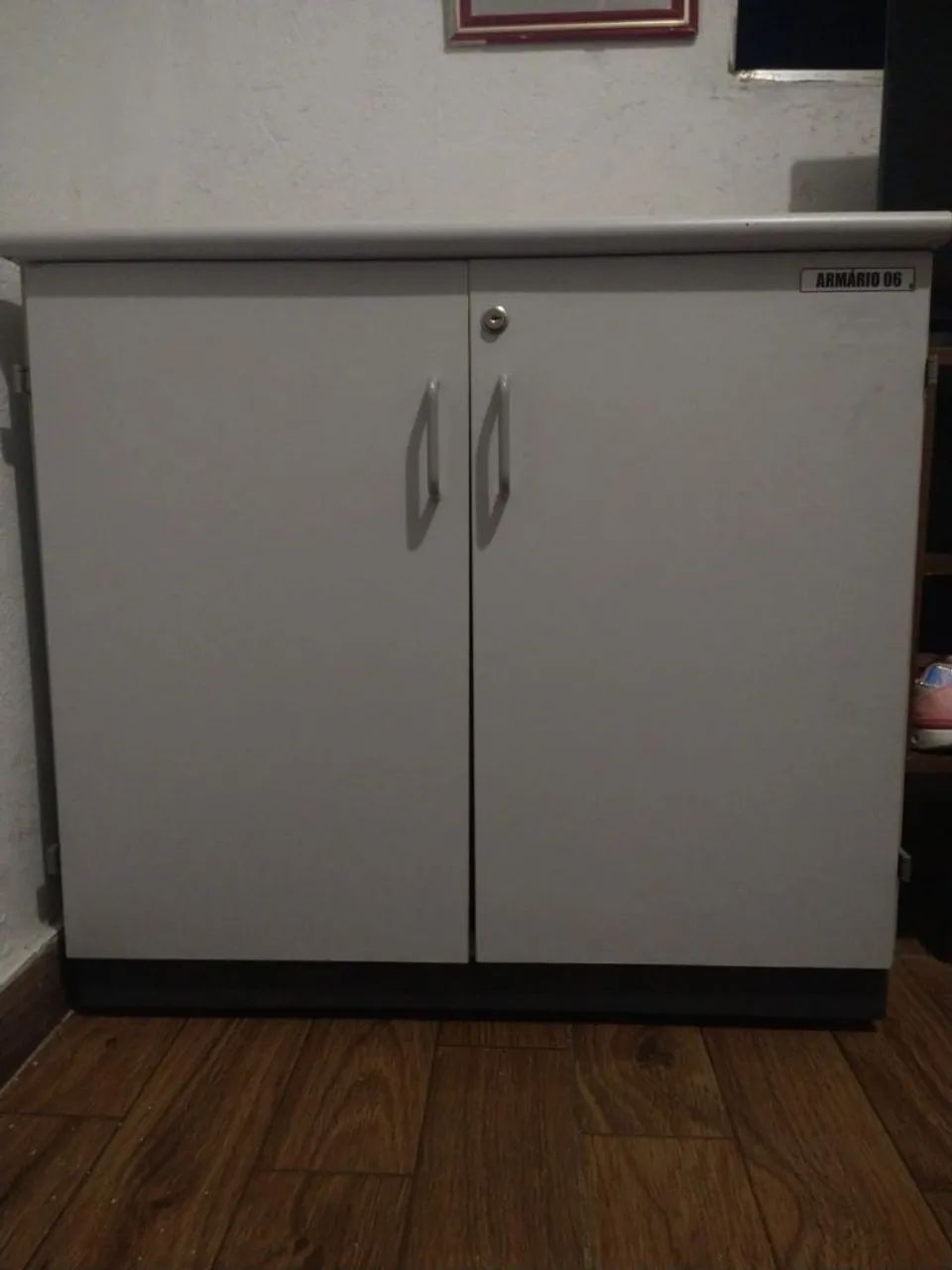 Armário Multi uso Semi-Novo.