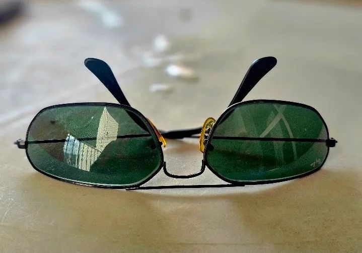 Óculos Ray-Ban  modelo W2357 Fugitives Oval