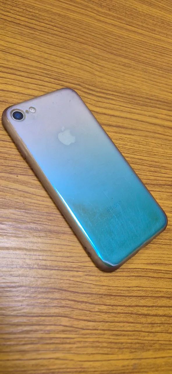 Celular IPhone 8 branco em bom estado - Foto 2