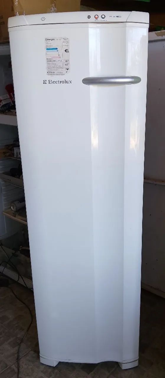 Freezer vertical Eletrolux 347 litros  - Foto 2
