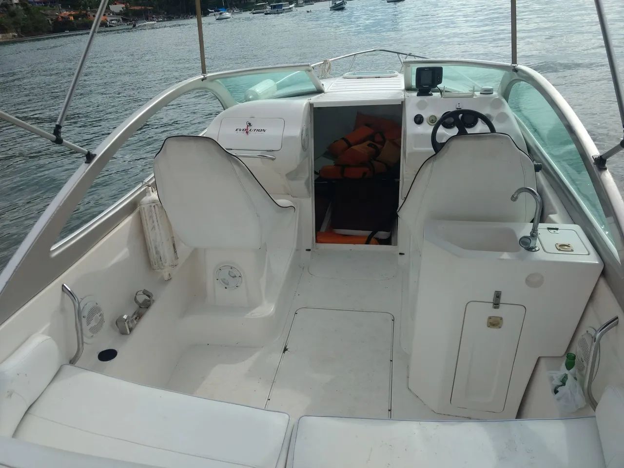 Lancha Fs 210 Evolution 21 pés cabinada - Foto 5
