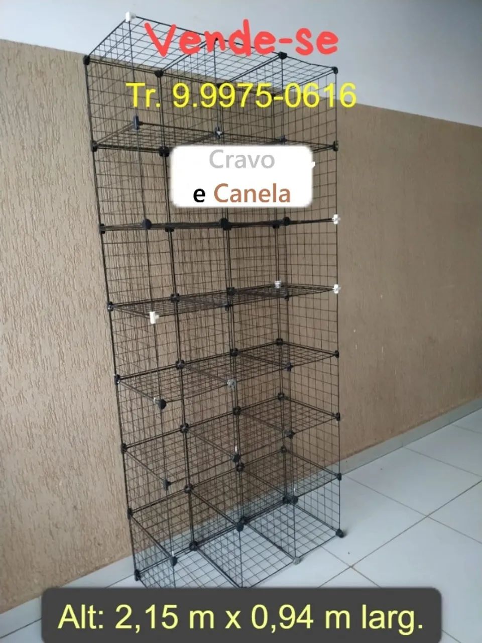 Prateleira com Divosiria para roupas e outros
