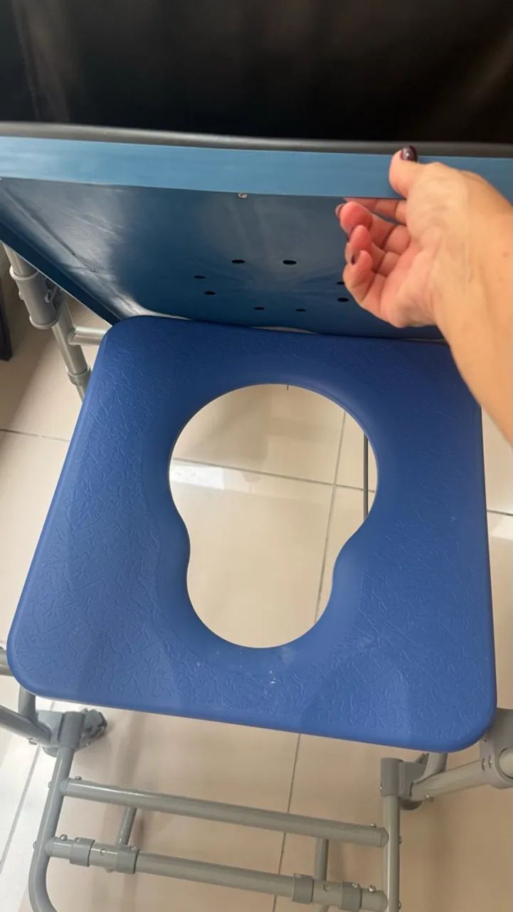 Cadeira de Higiene sem Uso  - Foto 2