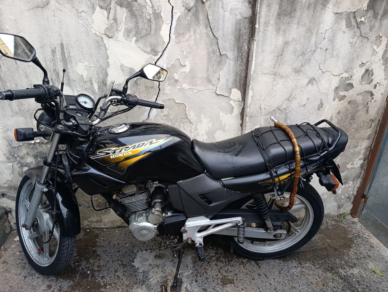 CBX 200 Strada 