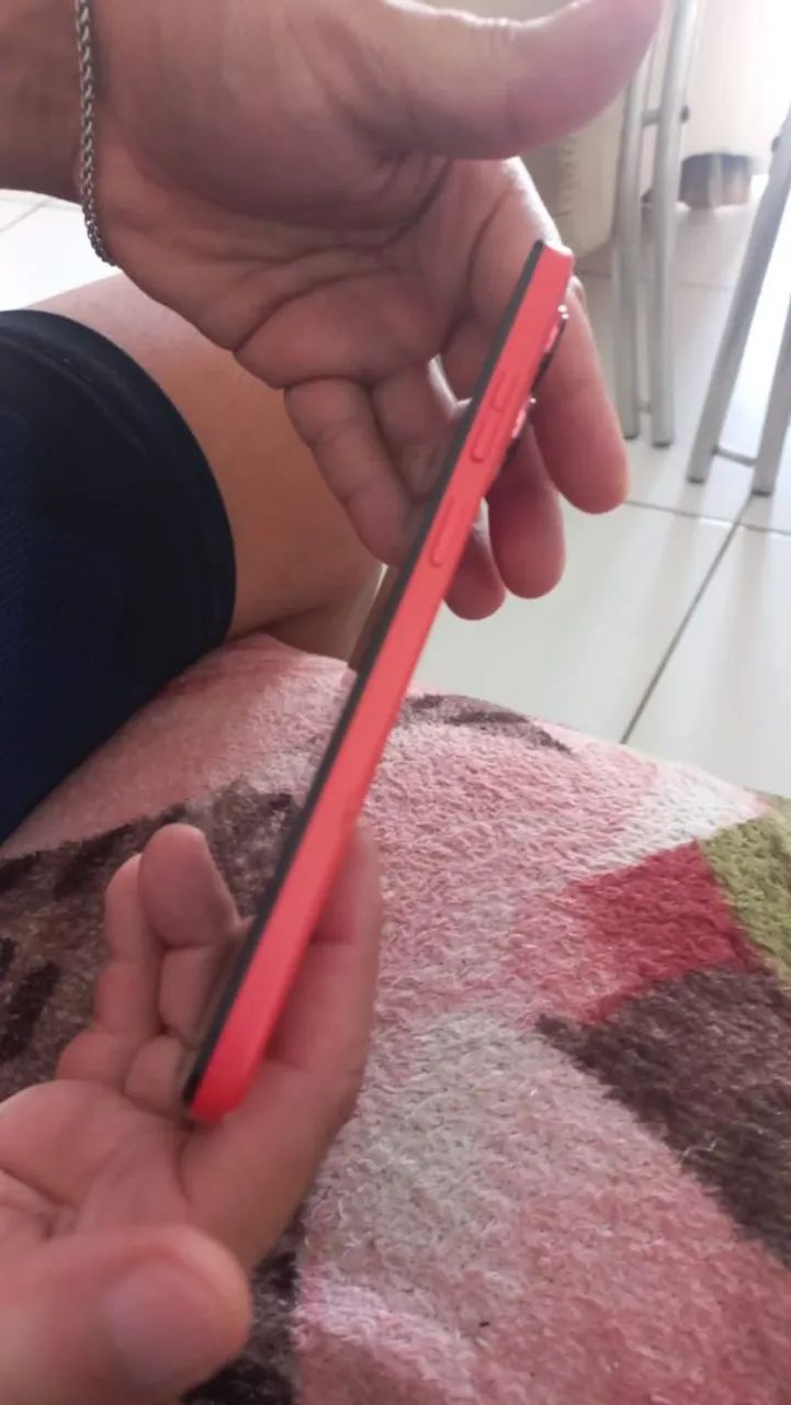 Celular Moto G35 256 gb 2 meses de uso  - Foto 2
