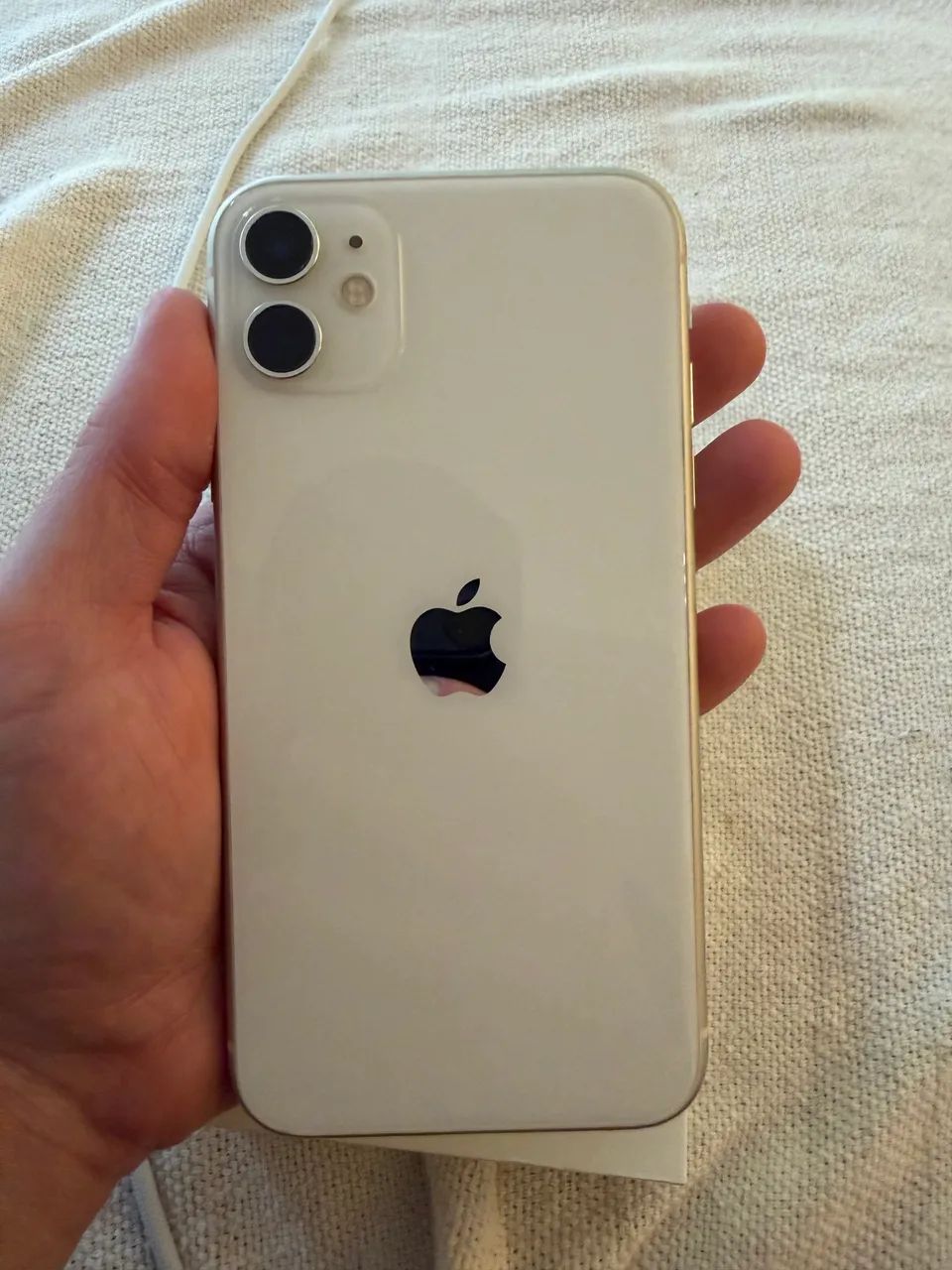 Iphone 11 - Branco - 128 gb - Ótimo estado - Foto 2