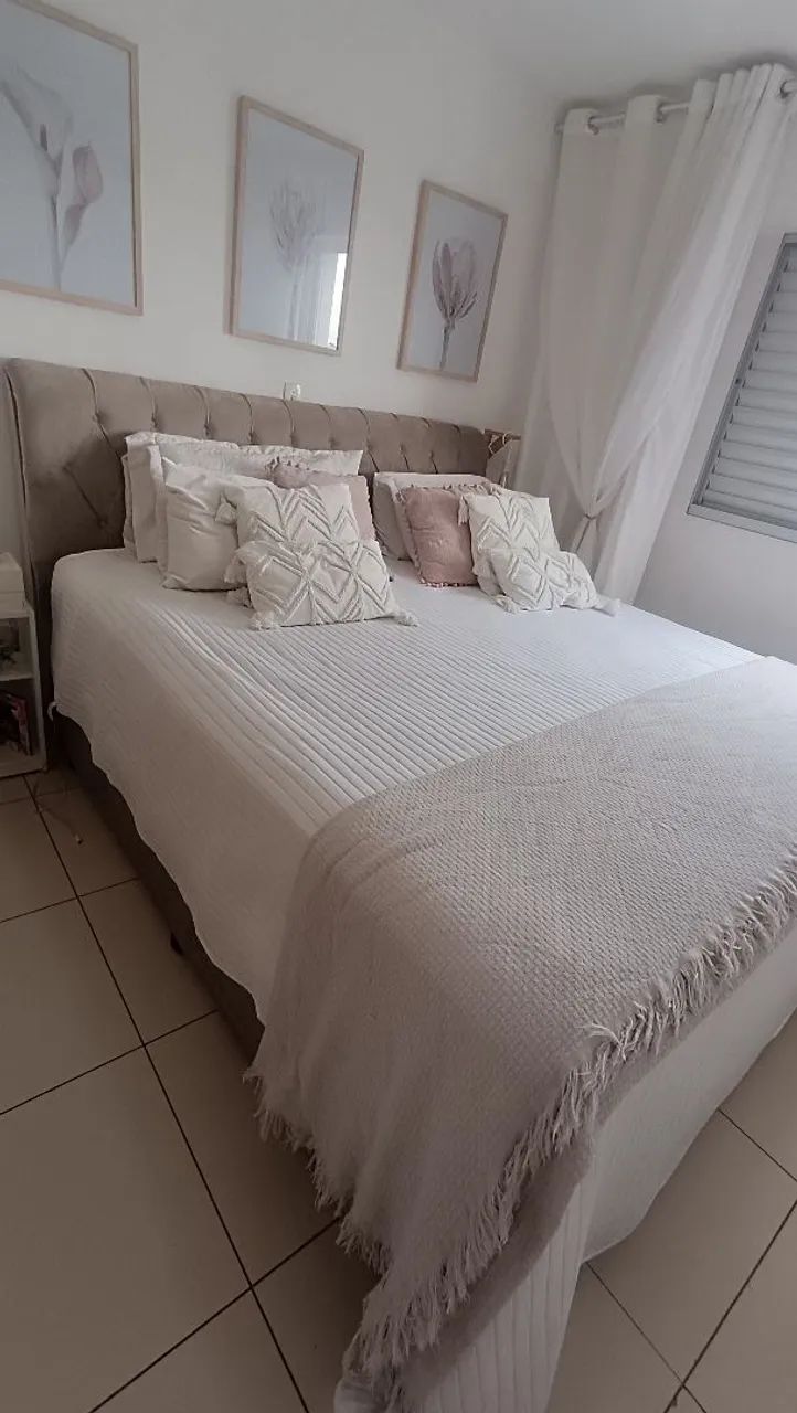 Cama king size baú com cabeceira 