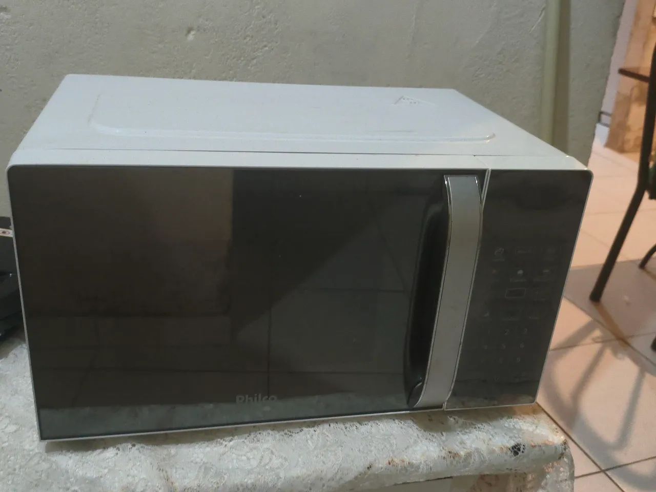 Micro-ondas Philco quebrado 