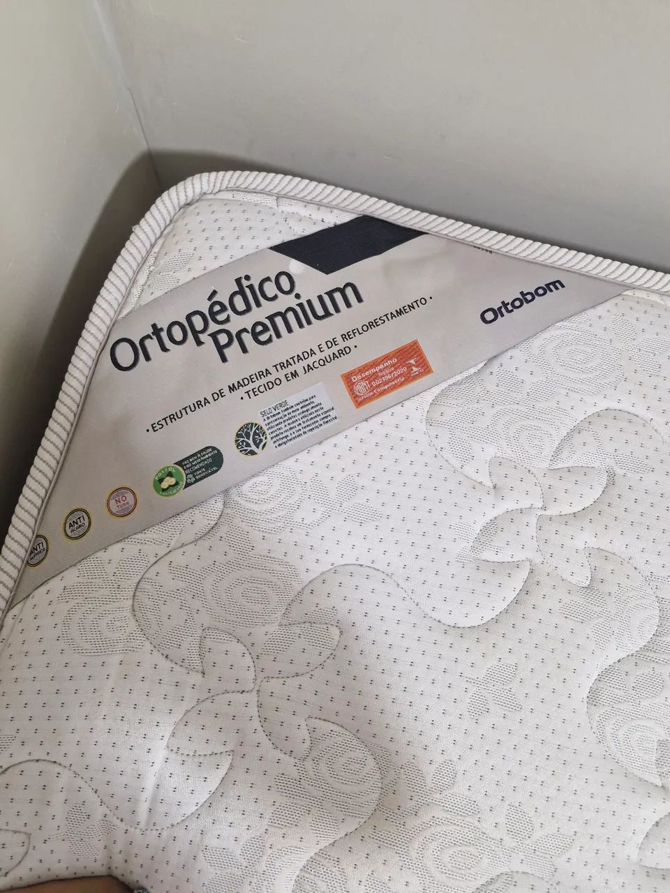 Cama queen