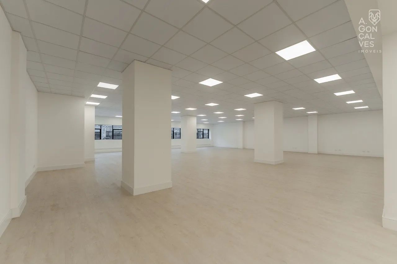 Sala Comercial no Bertec Office, Pé-Direito Alto, Batel, Curitiba.