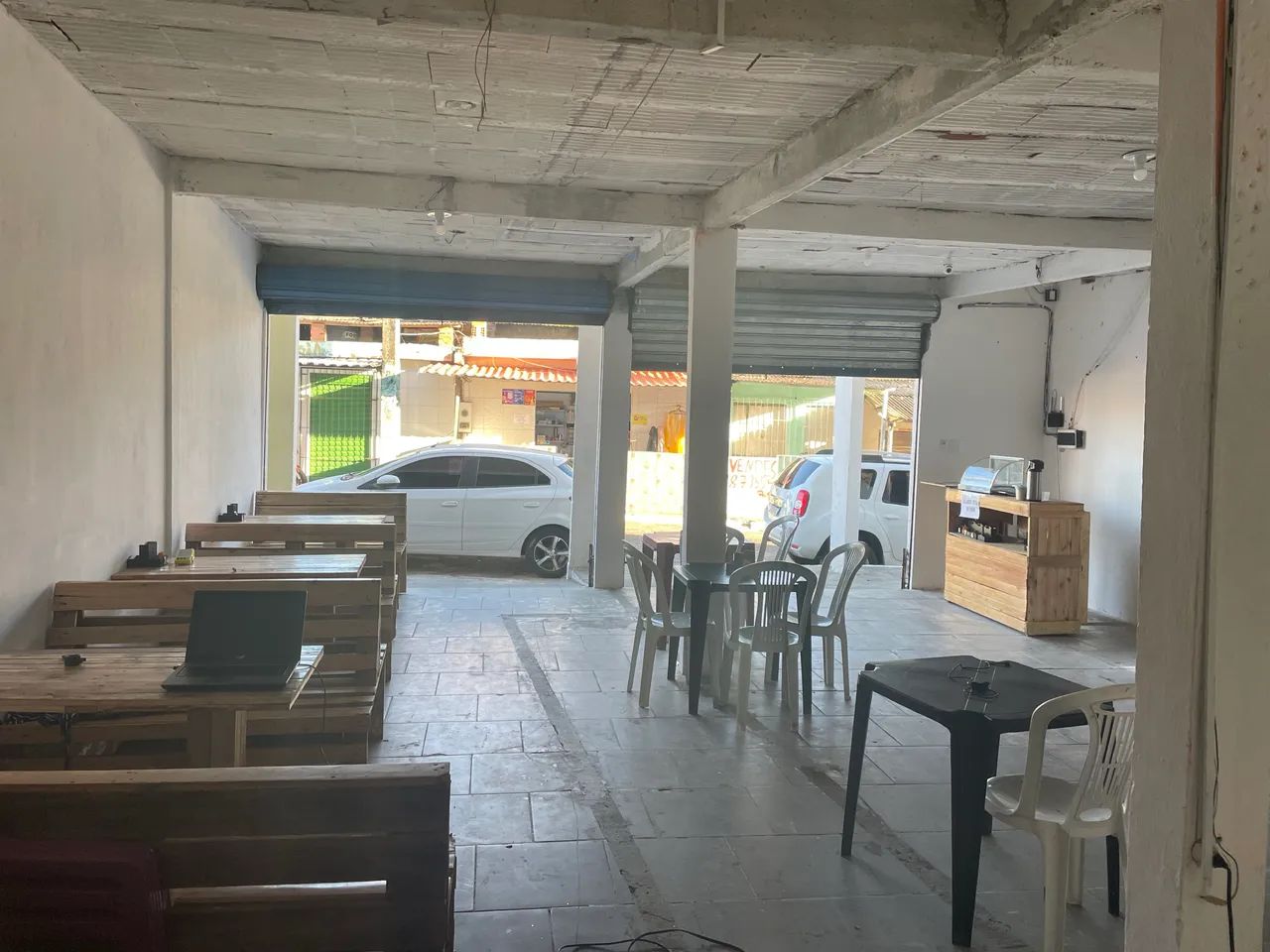 Conjunto de mesas e banco  - Foto 2