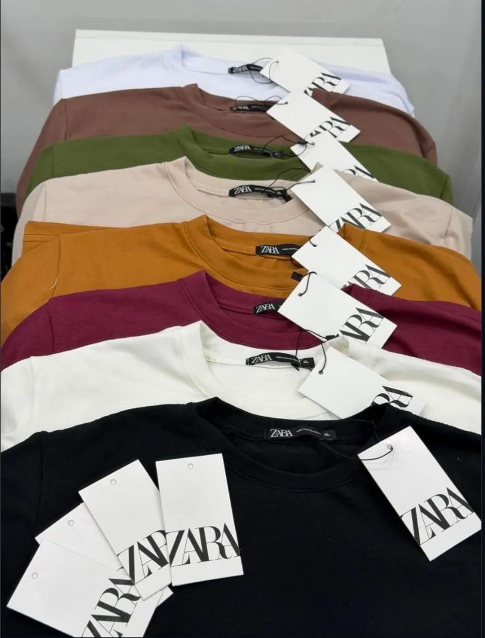 Camiseta básica Zara 