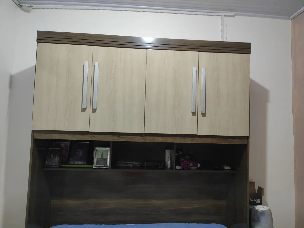 Espelho de cama com roupeiro